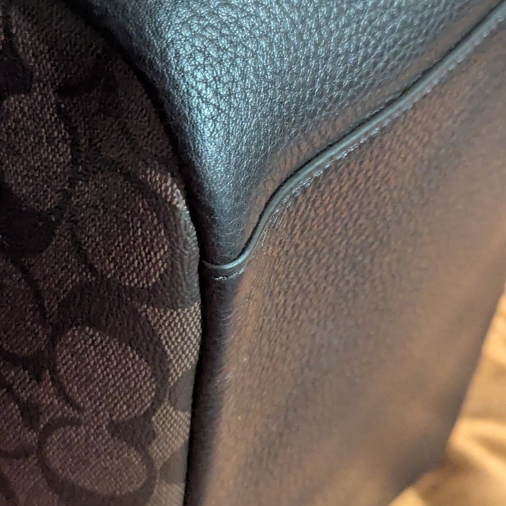 Coach Brown and Black Signature Shoulder Bag - Picture 5 of 8